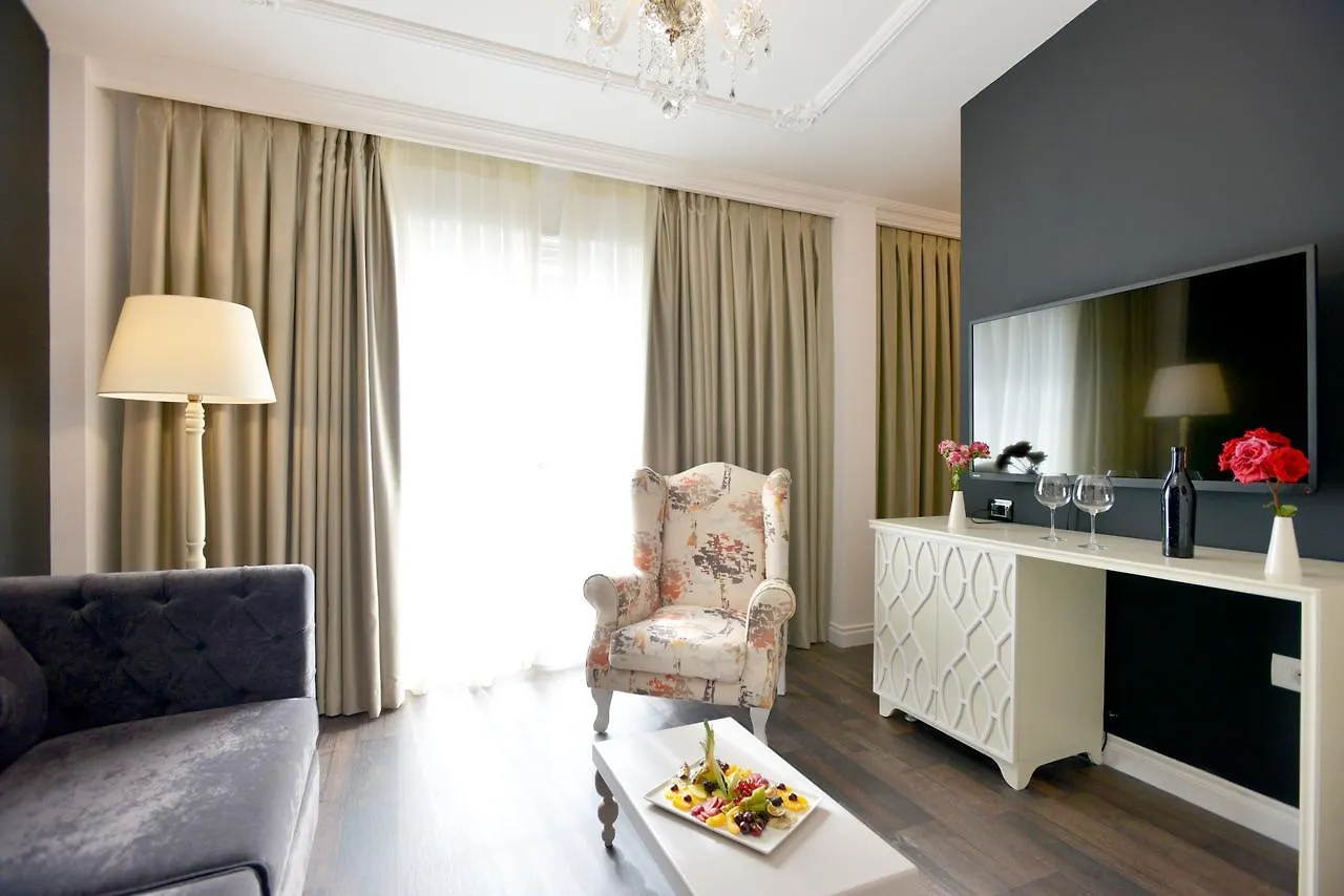 Flower Hotels & Resorts Golem