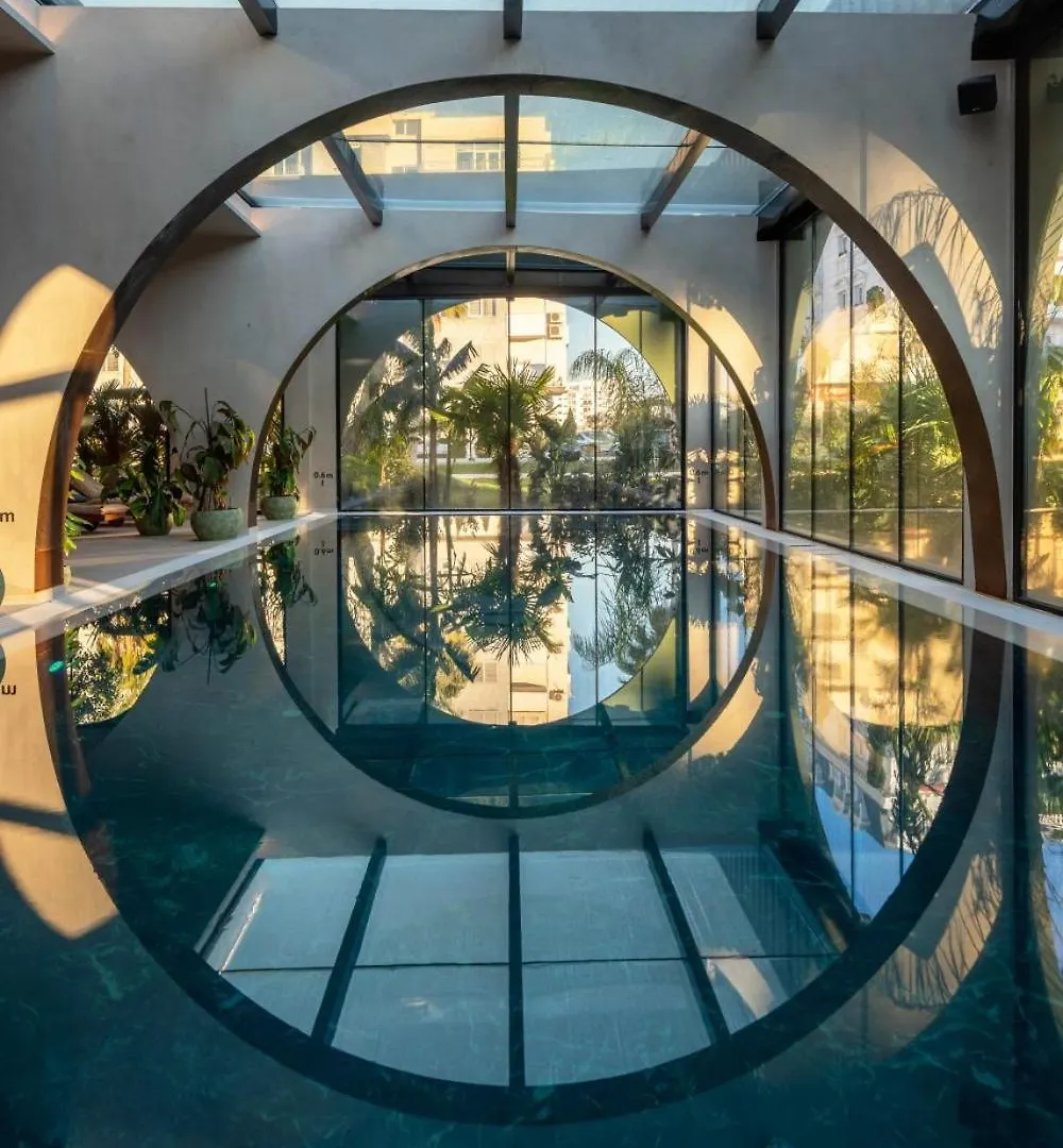 Flower Hotels & Resorts Golem