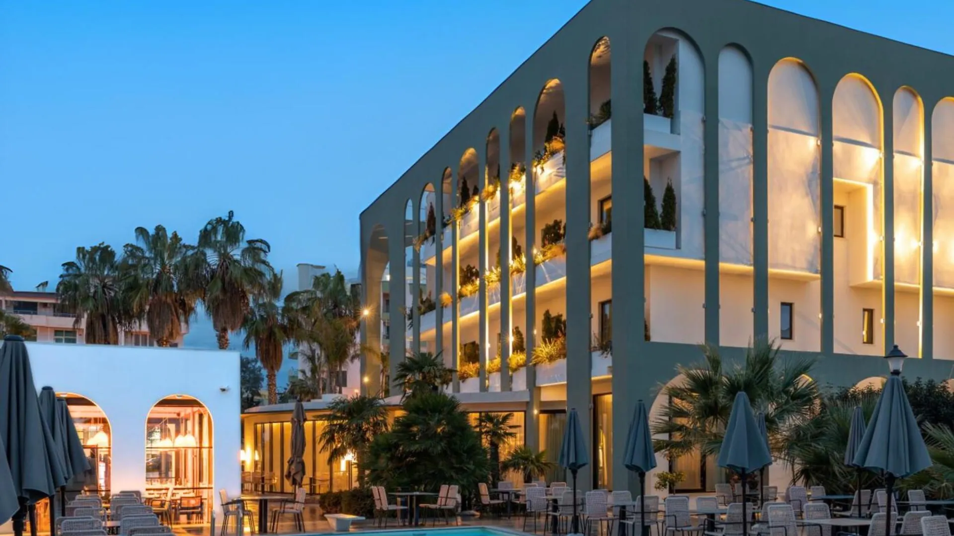 Flower Hotels & Resorts Golem  Golem (Tirana)