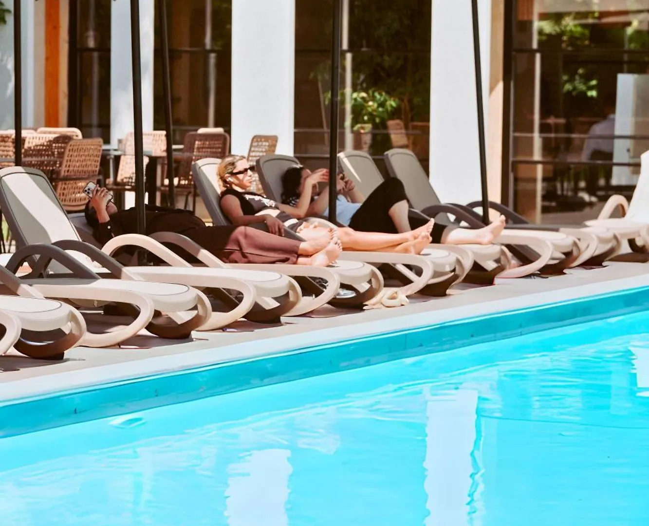 Flower Hotels & Resorts Golem   Golem (Tirana)
