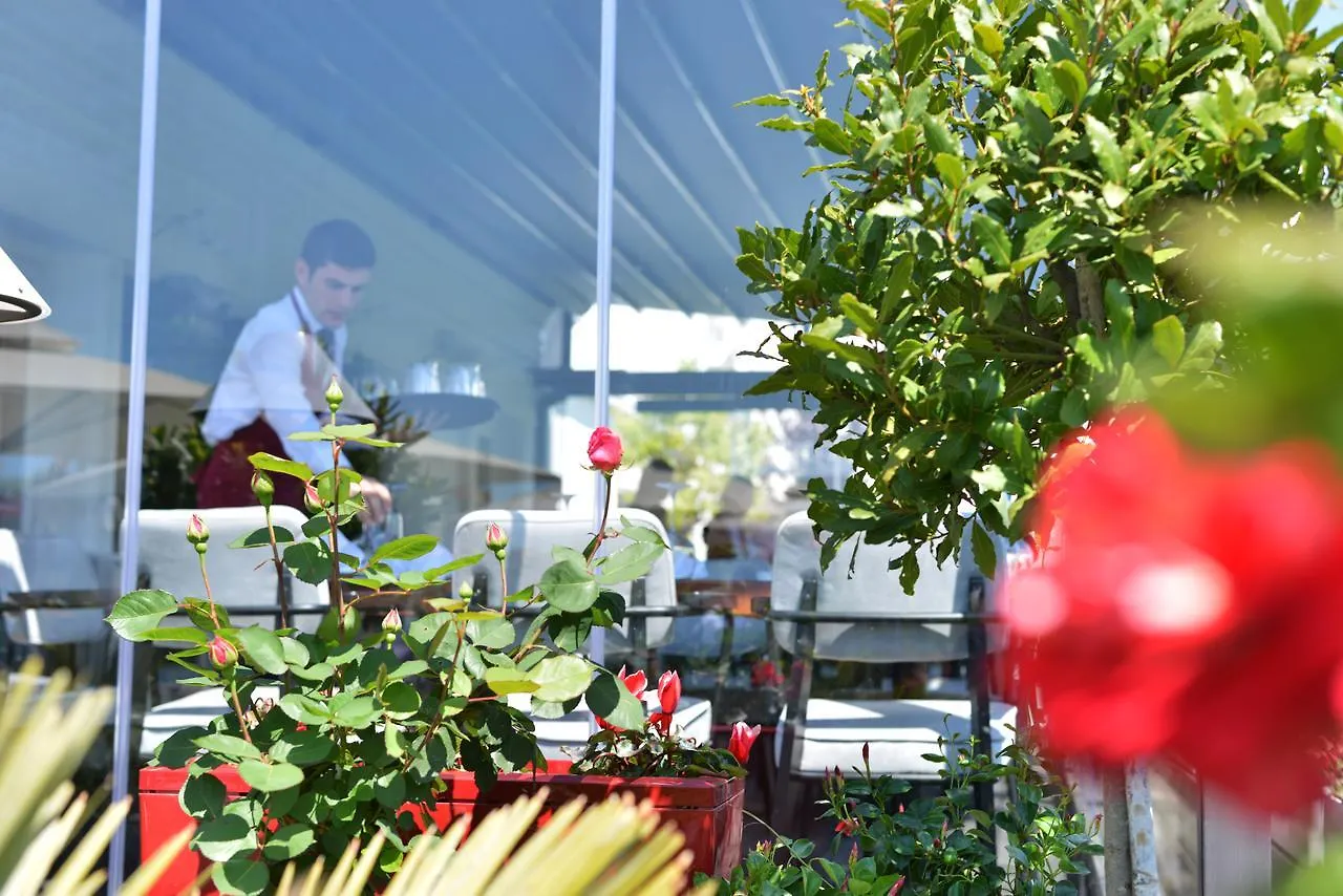Flower Hotels & Resorts Golem  Albanien